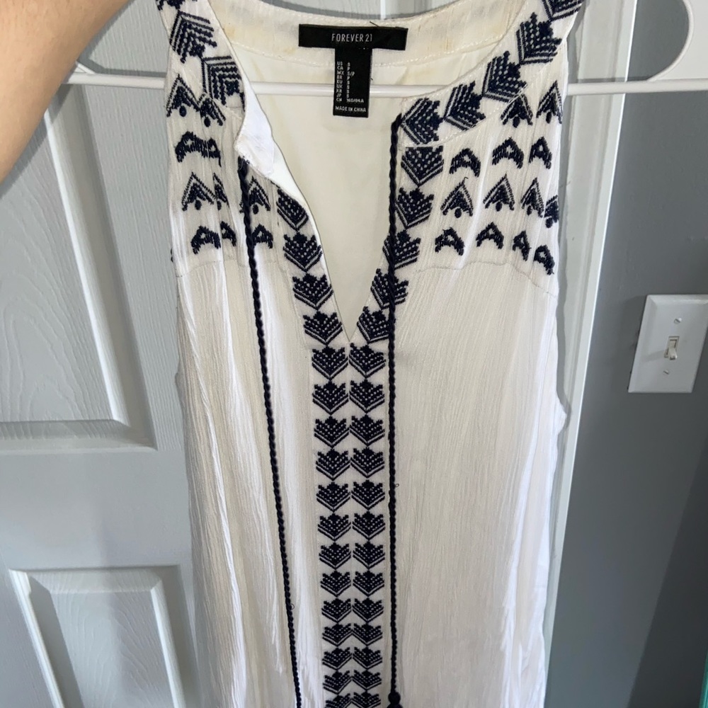 Forever 21 shorter dress loose fitting dress